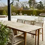 Bright Summer House With Pool In