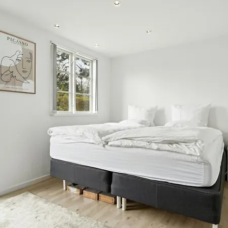 Bright Summer House With Pool In *