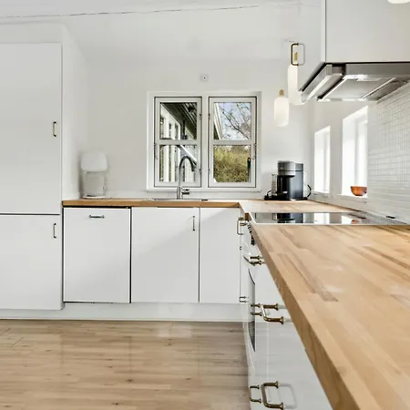 Bright Summer House With Pool In Tisvilde