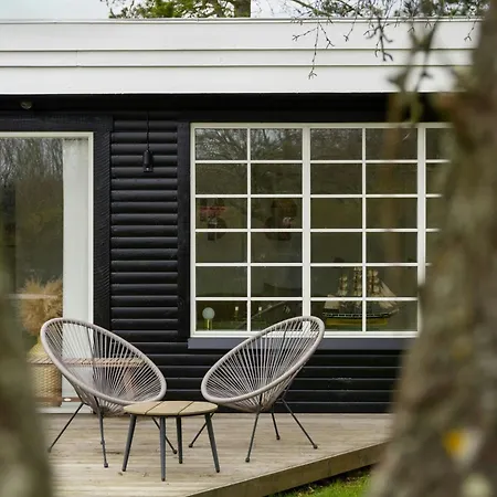 Bright Summer House With Pool In Tisvilde