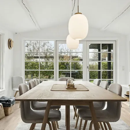 Bright Summer House With Pool In